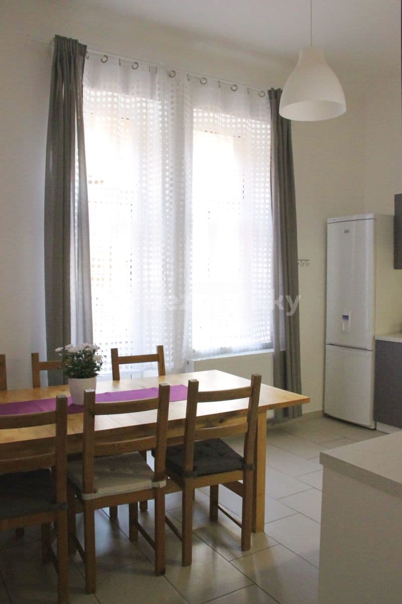 2 bedroom flat to rent, 70 m², Korunovační, Prague, Prague 2 bedroom flat to rent, 70 m², Korunovační, Prague, Prague