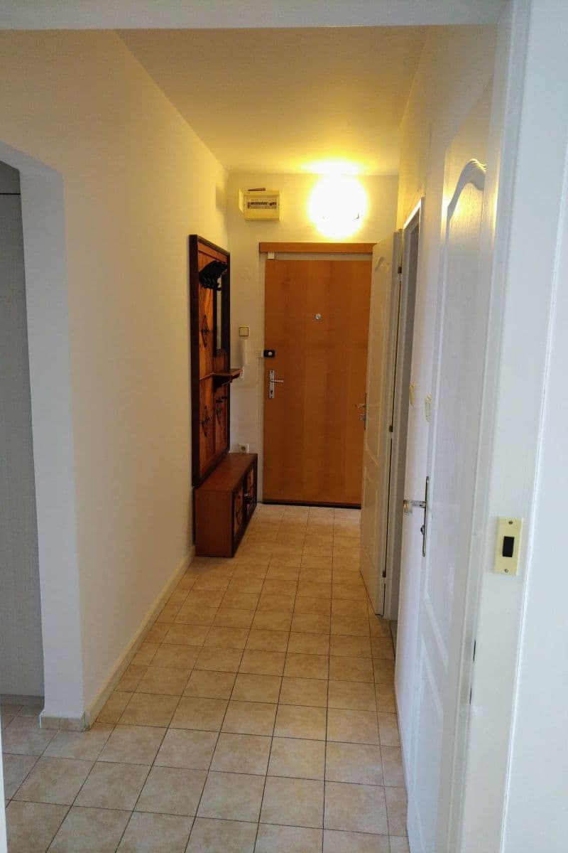 3 bedroom flat to rent, 70 m², Pražského, Prague, Prague 3 bedroom flat to rent, 70 m², Pražského, Prague, Prague