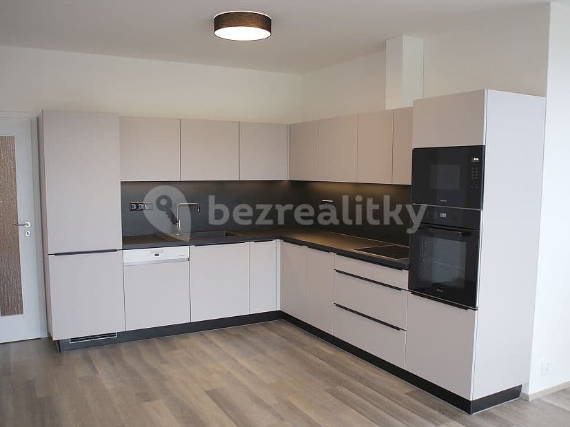 2 bedroom with open-plan kitchen flat to rent, 88 m², Wágnerova, Brno, Jihomoravský Region 2 bedroom with open-plan kitchen flat to rent, 88 m², Wágnerova, Brno, Jihomoravský Region