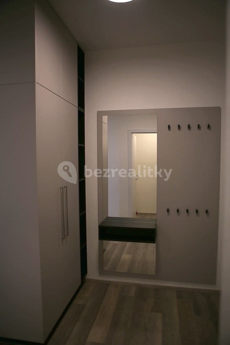 2 bedroom with open-plan kitchen flat to rent, 88 m², Wágnerova, Brno, Jihomoravský Region 2 bedroom with open-plan kitchen flat to rent, 88 m², Wágnerova, Brno, Jihomoravský Region