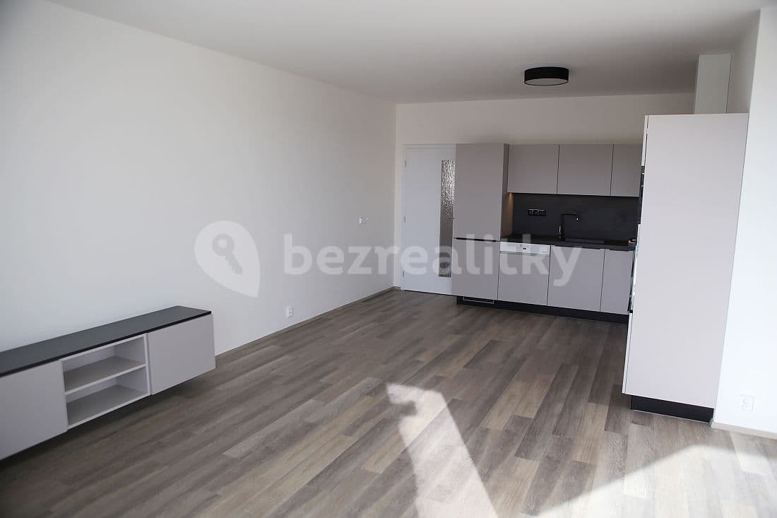 2 bedroom with open-plan kitchen flat to rent, 88 m², Wágnerova, Brno, Jihomoravský Region 2 bedroom with open-plan kitchen flat to rent, 88 m², Wágnerova, Brno, Jihomoravský Region