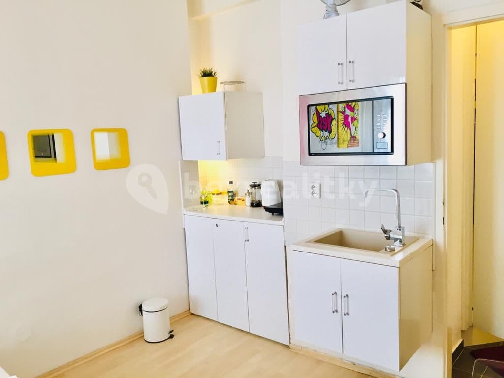 Small studio flat to rent, 21 m², Na Zbořenci, Prague, Prague Small studio flat to rent, 21 m², Na Zbořenci, Prague, Prague