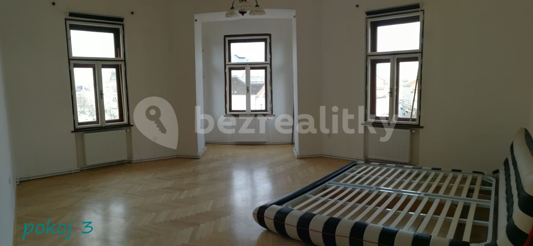 4 bedroom flat to rent, 155 m², Tř. Svobody, Olomouc, Olomoucký Region 4 bedroom flat to rent, 155 m², Tř. Svobody, Olomouc, Olomoucký Region