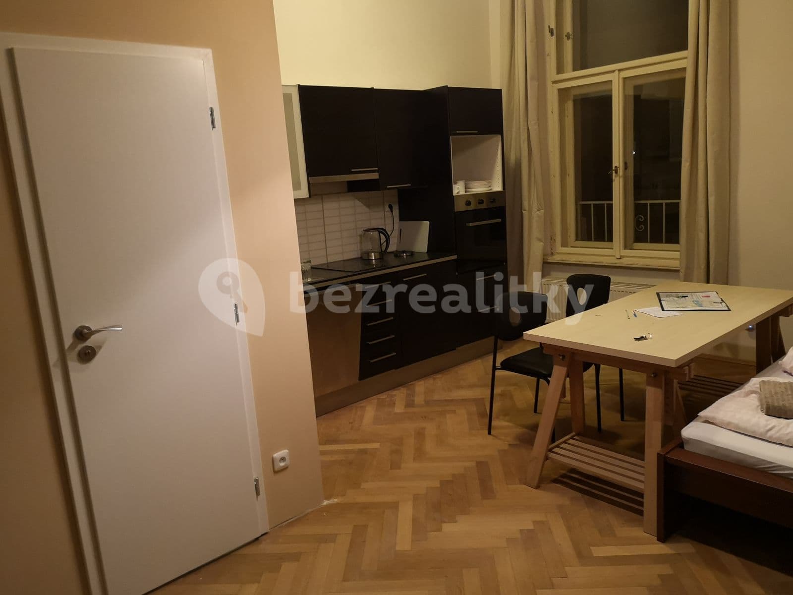 1 bedroom with open-plan kitchen flat to rent, 70 m², Zborovská, Prague, Prague 1 bedroom with open-plan kitchen flat to rent, 70 m², Zborovská, Prague, Prague