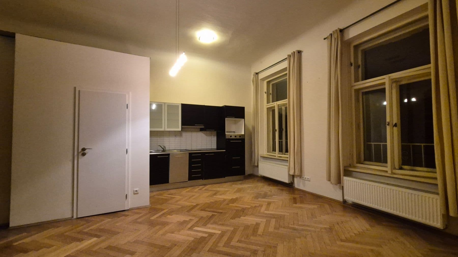 1 bedroom with open-plan kitchen flat to rent, 70 m², Zborovská, Prague, Prague 1 bedroom with open-plan kitchen flat to rent, 70 m², Zborovská, Prague, Prague
