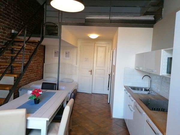 Small studio flat to rent, 37 m², Karlovo Náměstí, Prague, Prague Small studio flat to rent, 37 m², Karlovo Náměstí, Prague, Prague