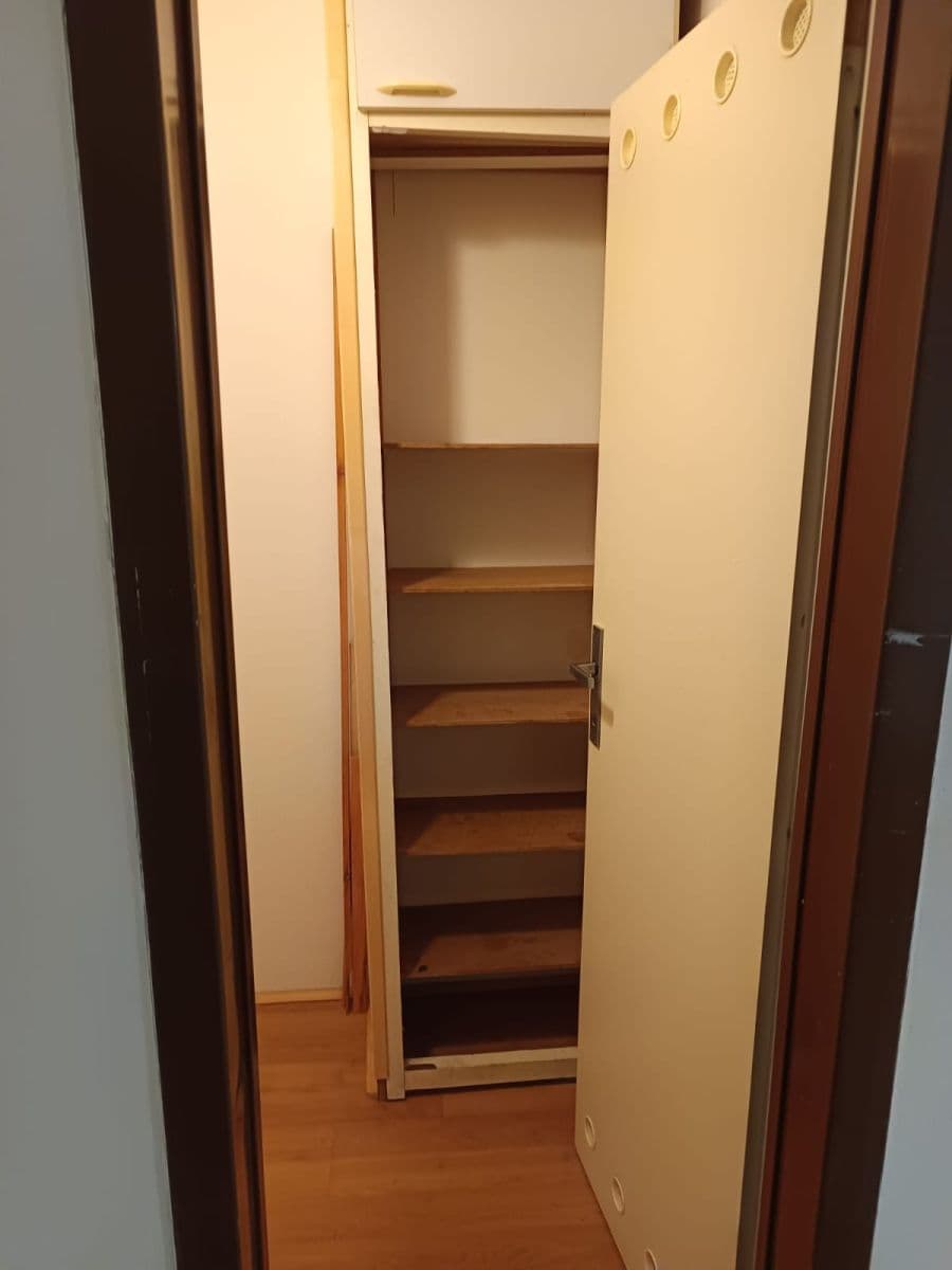 Small studio flat to rent, 30 m², Semická, Prague, Prague Small studio flat to rent, 30 m², Semická, Prague, Prague