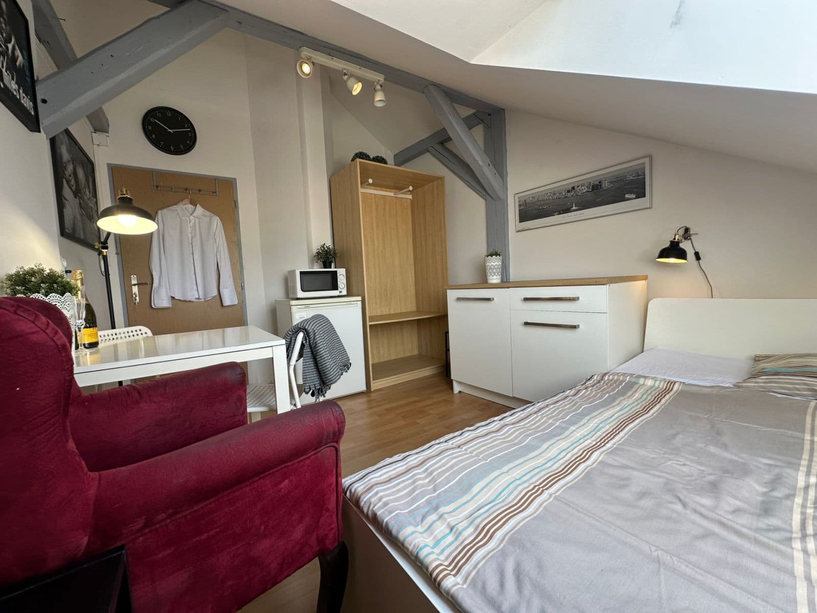 1 bedroom with open-plan kitchen flat to rent, 18 m², Kováků, Prague, Prague 1 bedroom with open-plan kitchen flat to rent, 18 m², Kováků, Prague, Prague