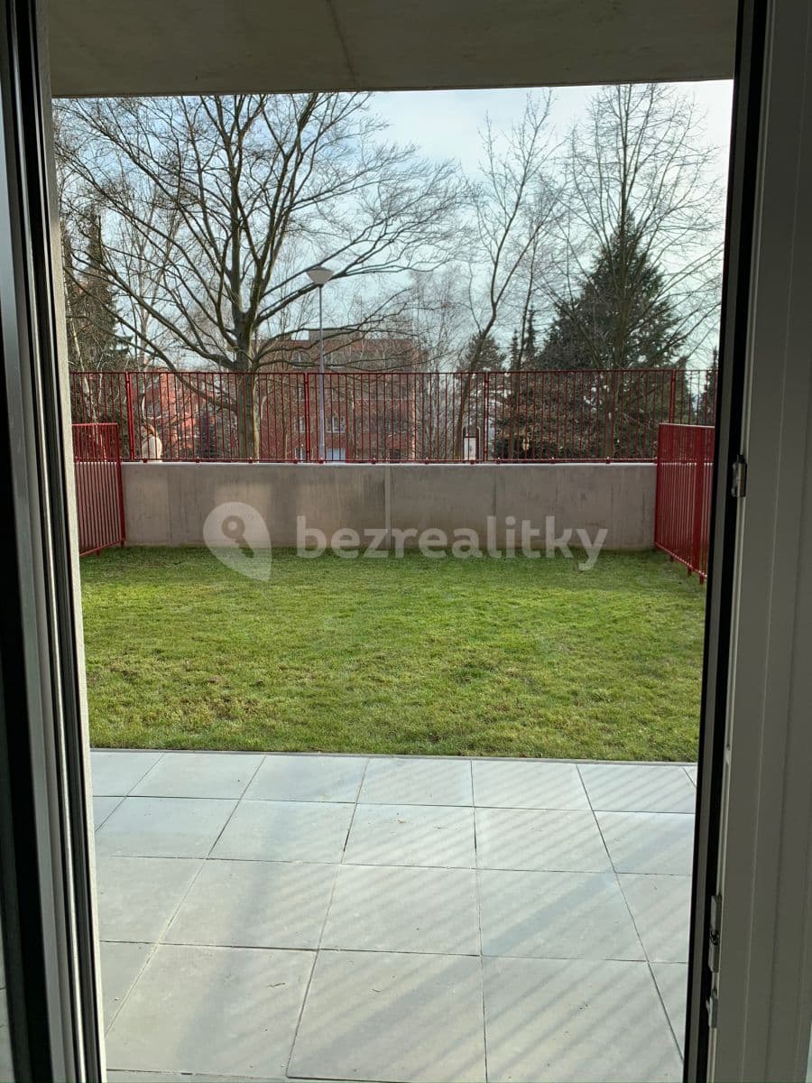 1 bedroom with open-plan kitchen flat to rent, 46 m², 42, Brno, Jihomoravský Region 1 bedroom with open-plan kitchen flat to rent, 46 m², 42, Brno, Jihomoravský Region