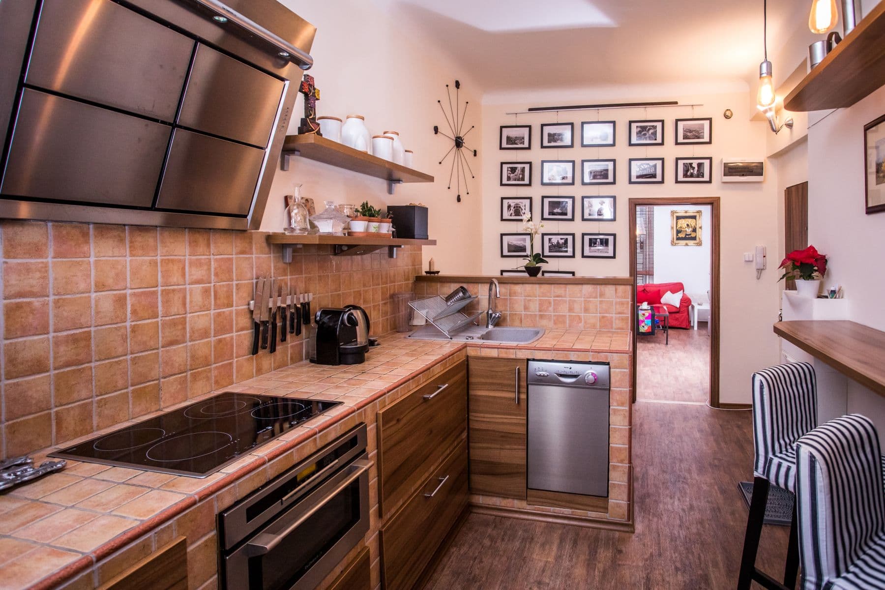 2 bedroom with open-plan kitchen flat to rent, 68 m², Černomořská, Prague, Prague 2 bedroom with open-plan kitchen flat to rent, 68 m², Černomořská, Prague, Prague