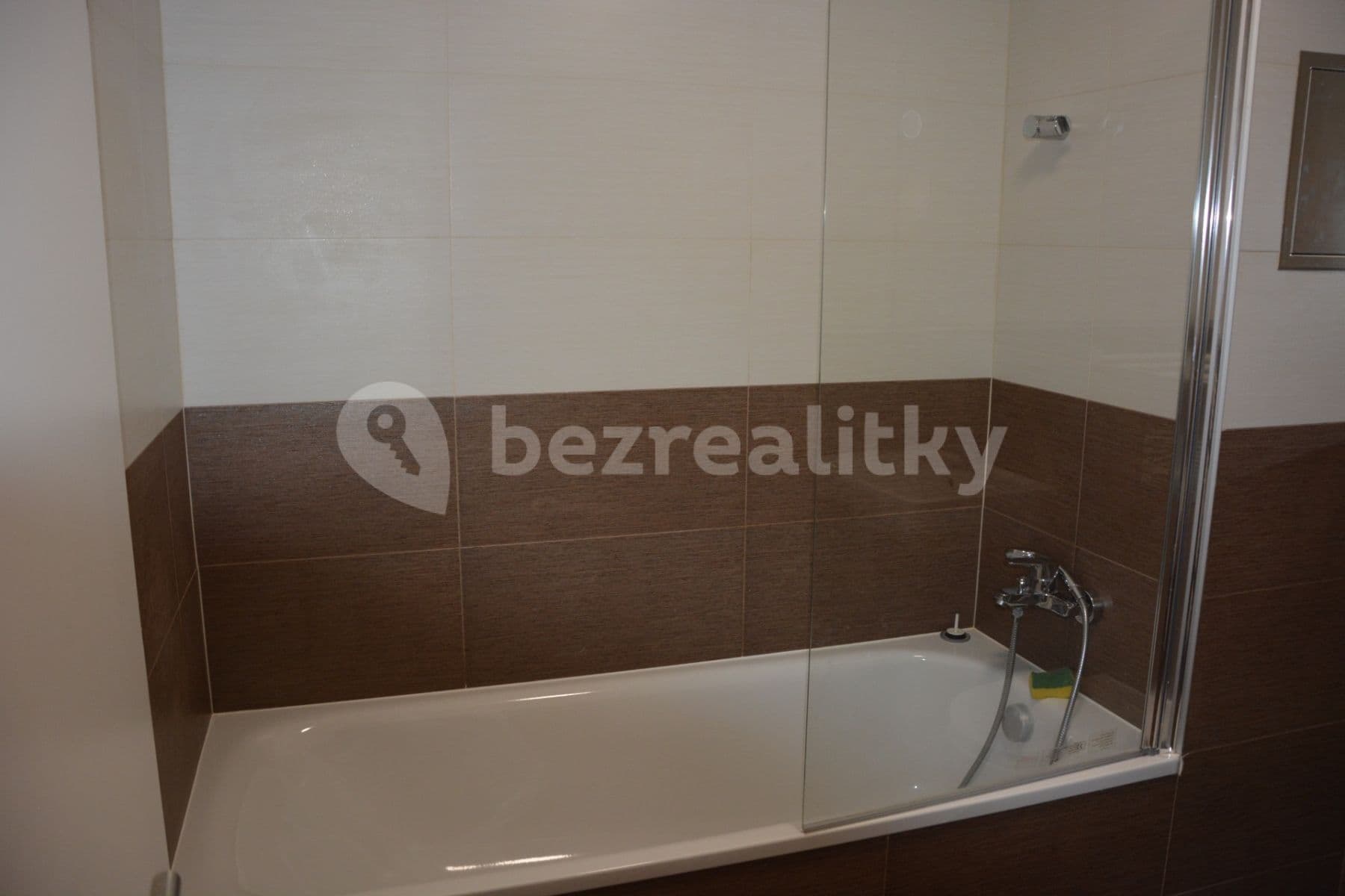 1 bedroom with open-plan kitchen flat to rent, 64 m², Zvěřinova, Prague, Prague 1 bedroom with open-plan kitchen flat to rent, 64 m², Zvěřinova, Prague, Prague