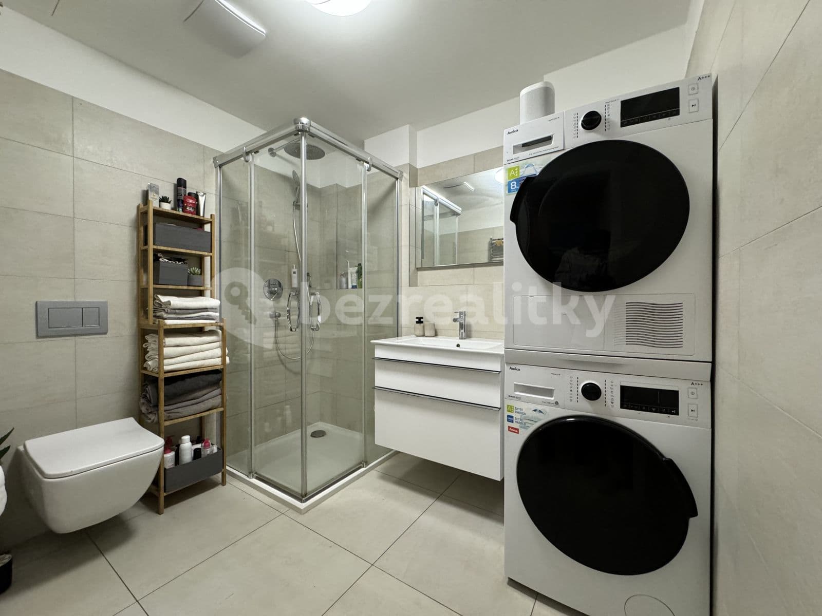 1 bedroom with open-plan kitchen flat to rent, 51 m², Podbělohorská, Prague, Prague 1 bedroom with open-plan kitchen flat to rent, 51 m², Podbělohorská, Prague, Prague