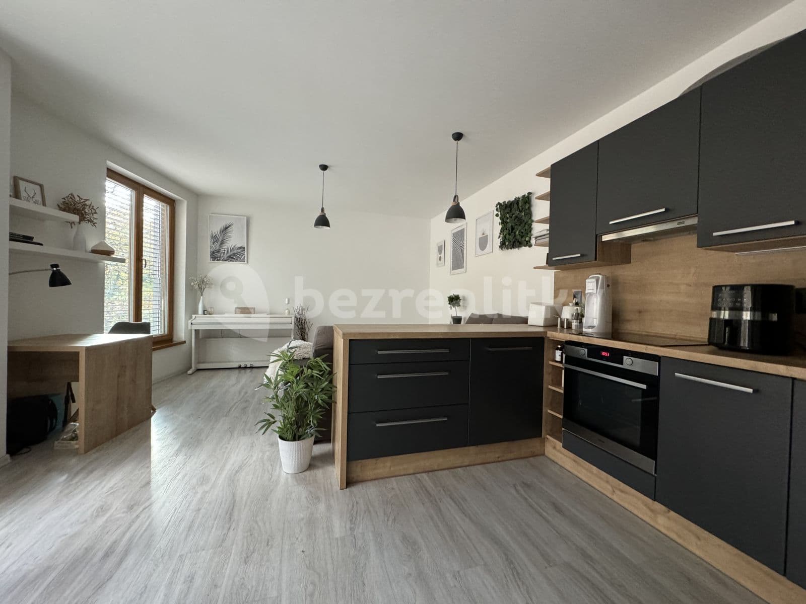 1 bedroom with open-plan kitchen flat to rent, 51 m², Podbělohorská, Prague, Prague 1 bedroom with open-plan kitchen flat to rent, 51 m², Podbělohorská, Prague, Prague