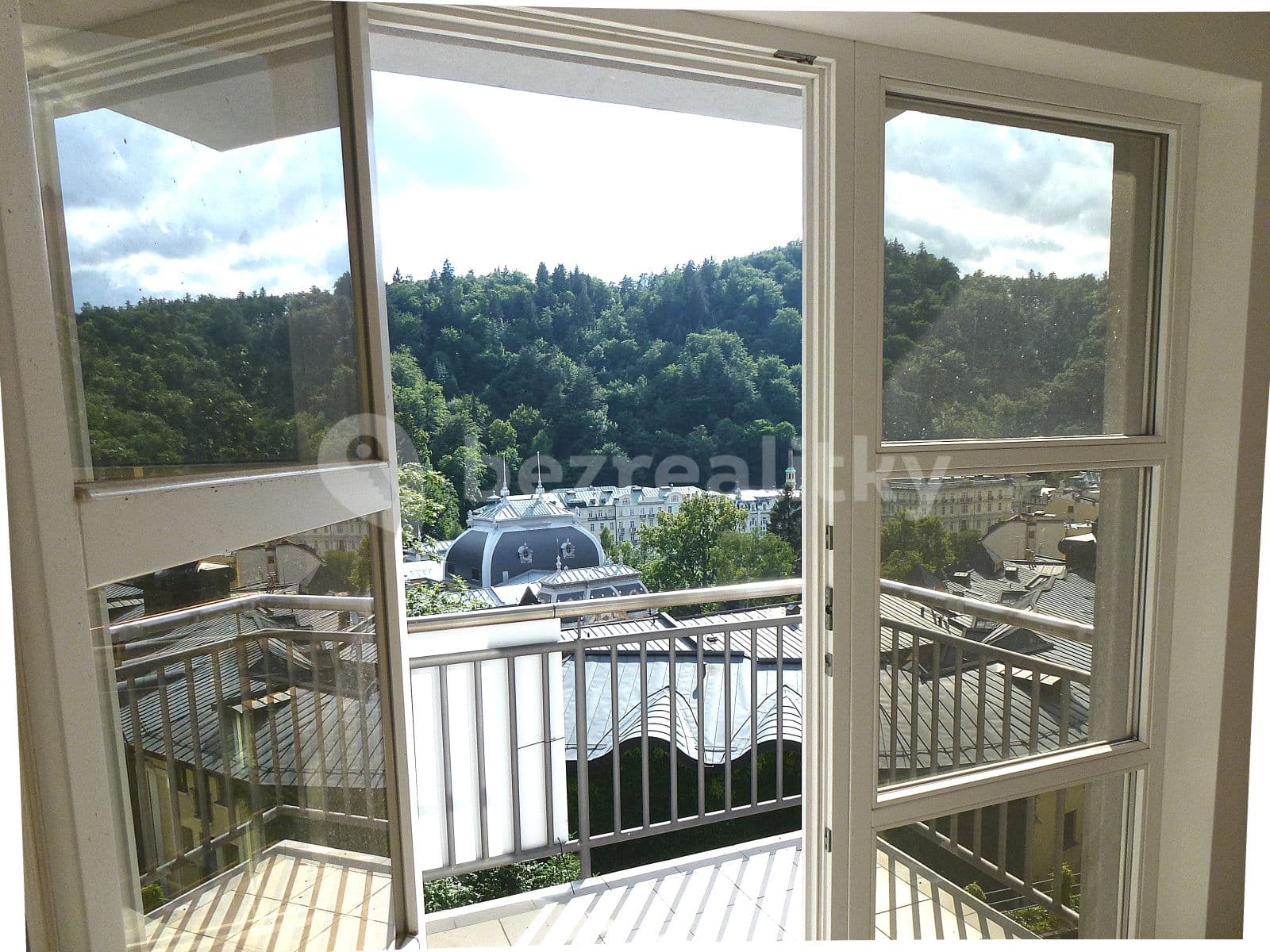 2 bedroom with open-plan kitchen flat for sale, 130 m², Škroupova, Karlovy Vary, Karlovarský Region 2 bedroom with open-plan kitchen flat for sale, 130 m², Škroupova, Karlovy Vary, Karlovarský Region