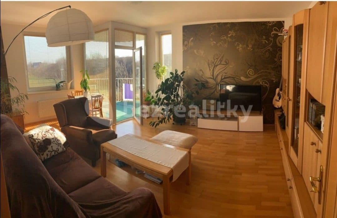 1 bedroom with open-plan kitchen flat to rent, 56 m², Pastevců, Prague, Prague 1 bedroom with open-plan kitchen flat to rent, 56 m², Pastevců, Prague, Prague