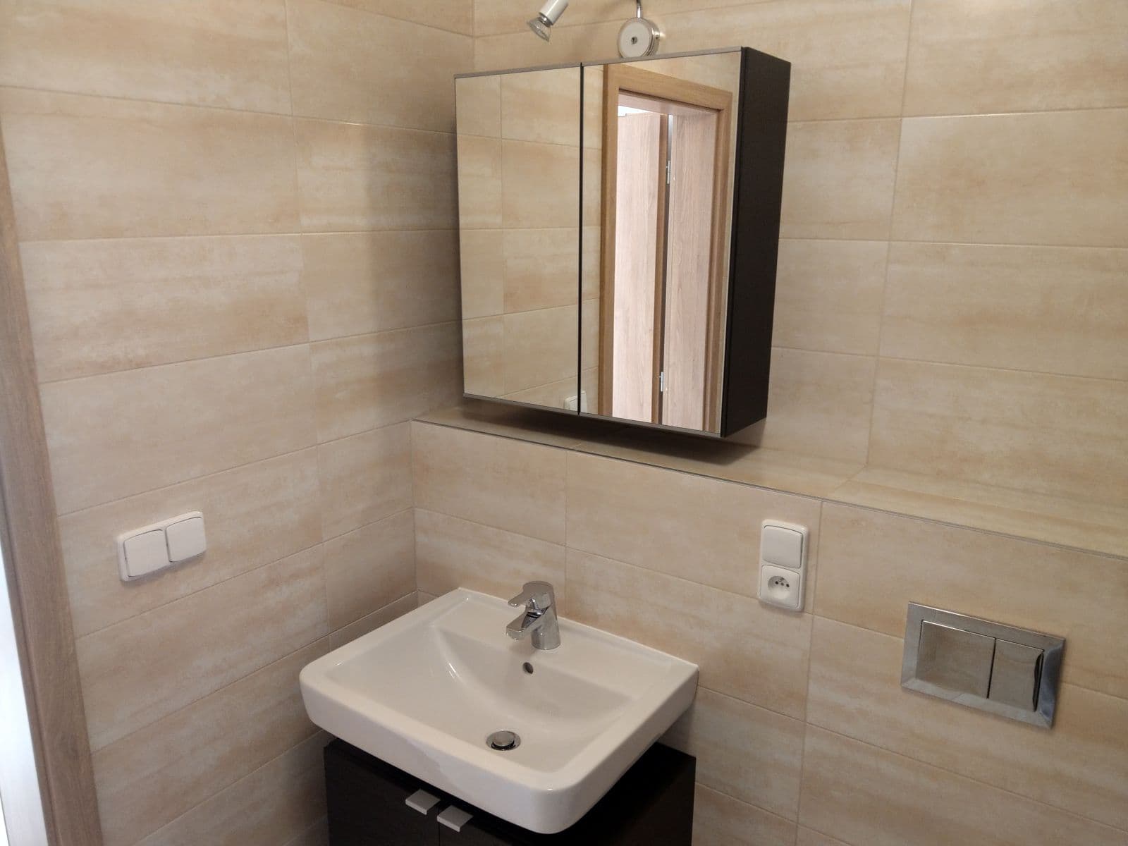 Studio flat to rent, 33 m², Oty Bubeníčka, Prague, Prague Studio flat to rent, 33 m², Oty Bubeníčka, Prague, Prague