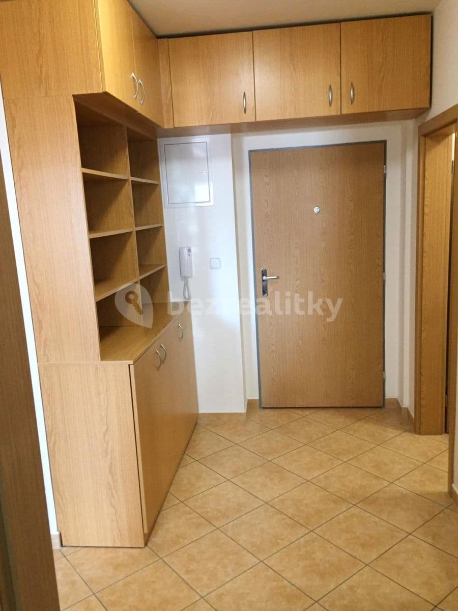 1 bedroom with open-plan kitchen flat to rent, 63 m², K rybníku, Brno, Jihomoravský Region 1 bedroom with open-plan kitchen flat to rent, 63 m², K rybníku, Brno, Jihomoravský Region