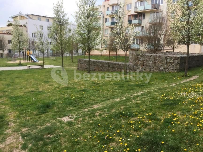 1 bedroom with open-plan kitchen flat to rent, 63 m², K rybníku, Brno, Jihomoravský Region 1 bedroom with open-plan kitchen flat to rent, 63 m², K rybníku, Brno, Jihomoravský Region