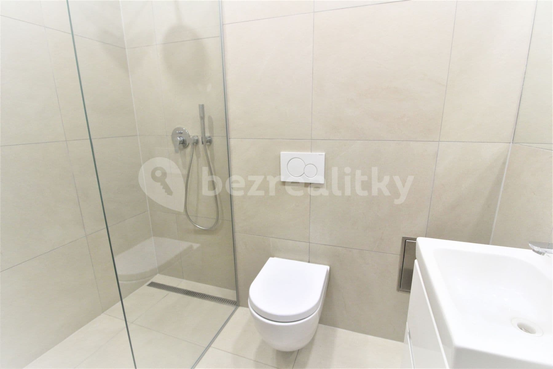 1 bedroom with open-plan kitchen flat to rent, 47 m², Veverkova, Prague, Prague 1 bedroom with open-plan kitchen flat to rent, 47 m², Veverkova, Prague, Prague