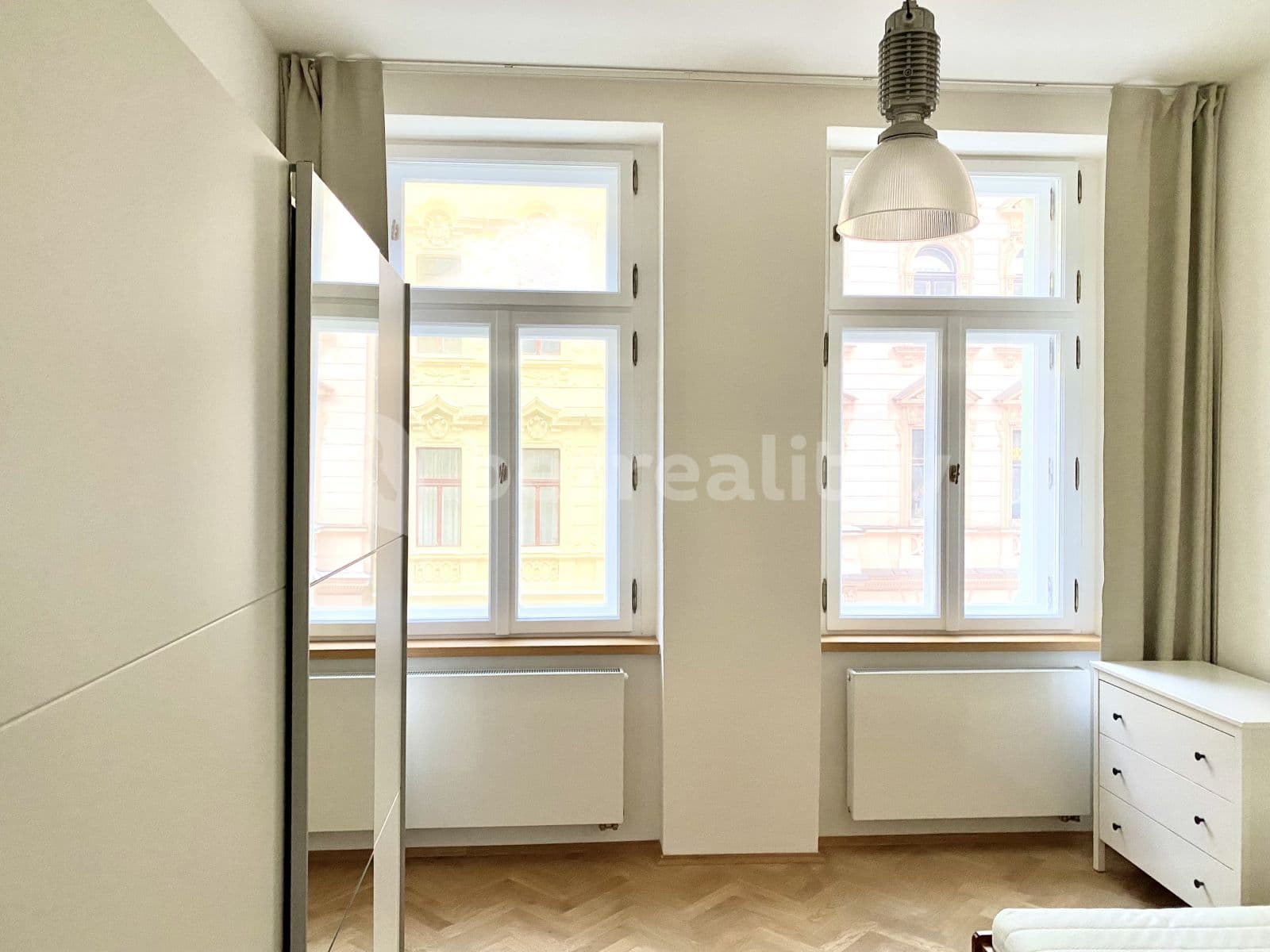 1 bedroom with open-plan kitchen flat to rent, 50 m², Veverkova, Prague, Prague 1 bedroom with open-plan kitchen flat to rent, 50 m², Veverkova, Prague, Prague