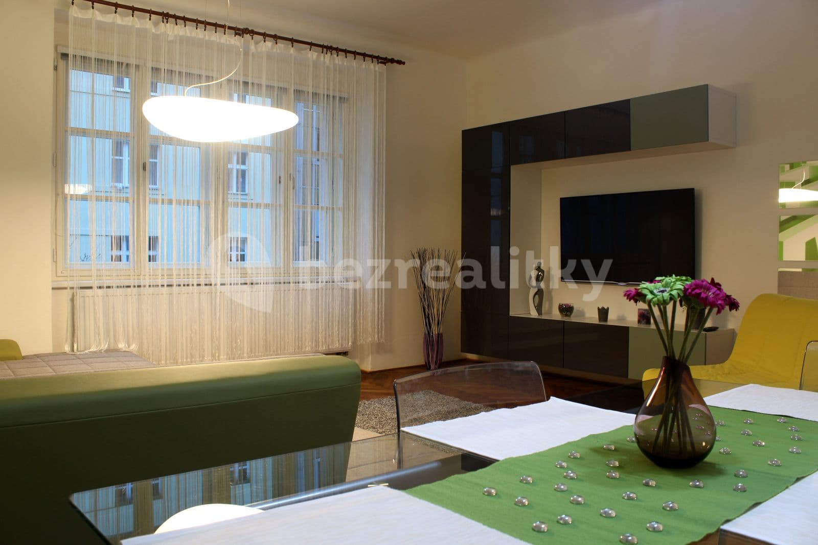 2 bedroom flat to rent, 75 m², Sudoměřská, Prague, Prague 2 bedroom flat to rent, 75 m², Sudoměřská, Prague, Prague