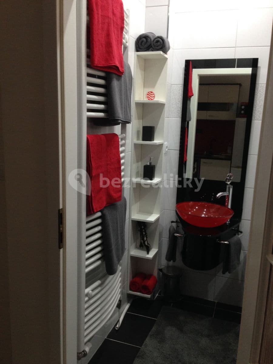 2 bedroom flat to rent, 75 m², Sudoměřská, Prague, Prague 2 bedroom flat to rent, 75 m², Sudoměřská, Prague, Prague