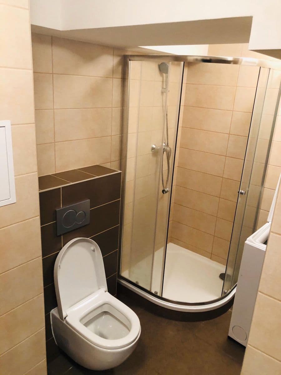 Studio flat to rent, 37 m², Jankovcova, Prague, Prague Studio flat to rent, 37 m², Jankovcova, Prague, Prague