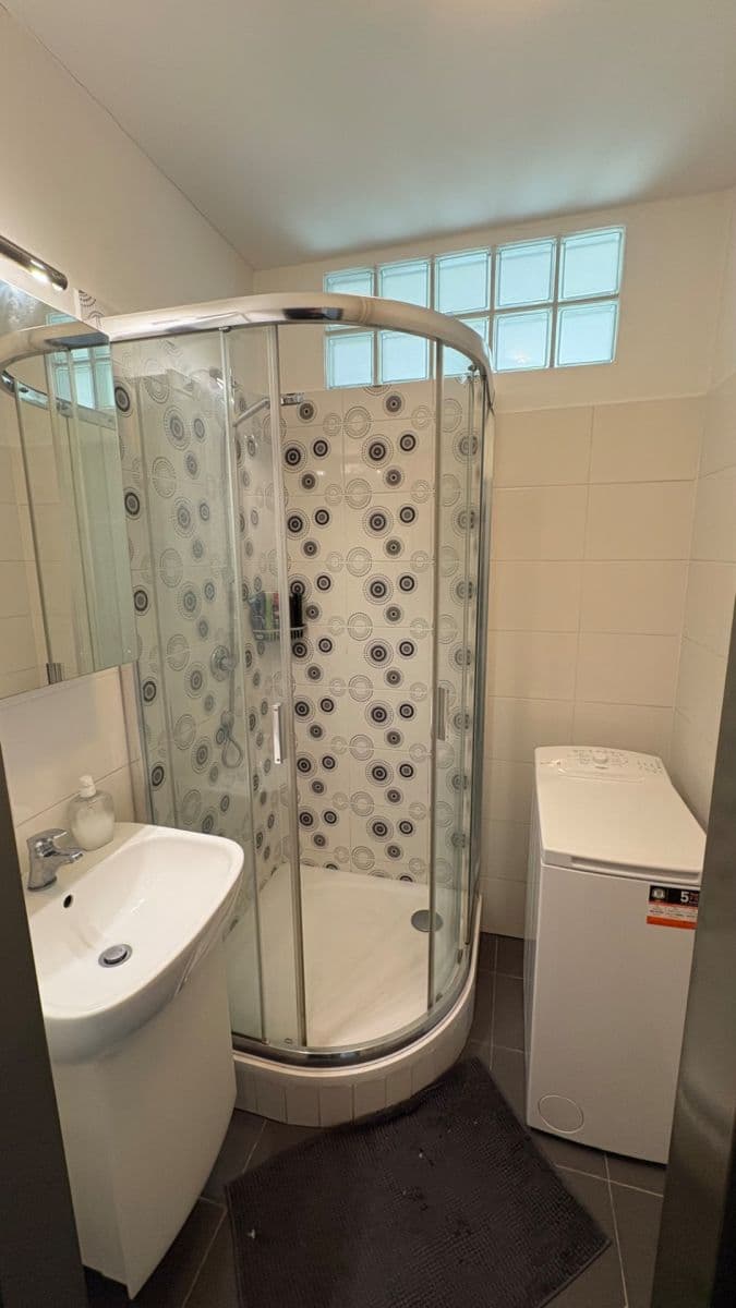 2 bedroom flat to rent, 56 m², Na Chodovci, Prague, Prague 2 bedroom flat to rent, 56 m², Na Chodovci, Prague, Prague