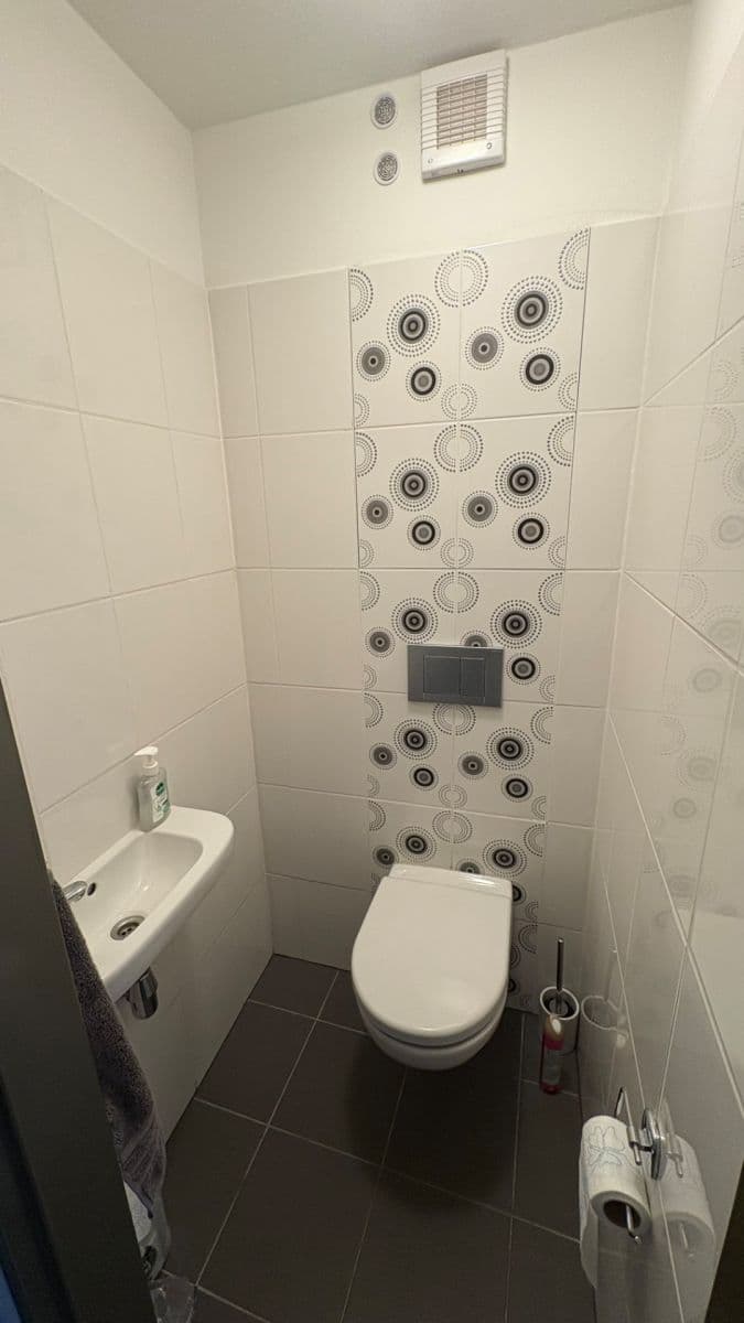 2 bedroom flat to rent, 56 m², Na Chodovci, Prague, Prague 2 bedroom flat to rent, 56 m², Na Chodovci, Prague, Prague