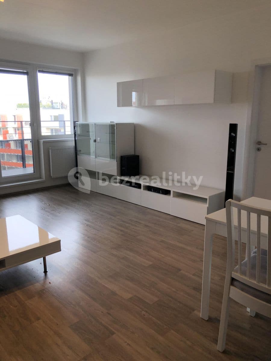 1 bedroom with open-plan kitchen flat to rent, 65 m², Škrábkových, Prague, Prague 1 bedroom with open-plan kitchen flat to rent, 65 m², Škrábkových, Prague, Prague