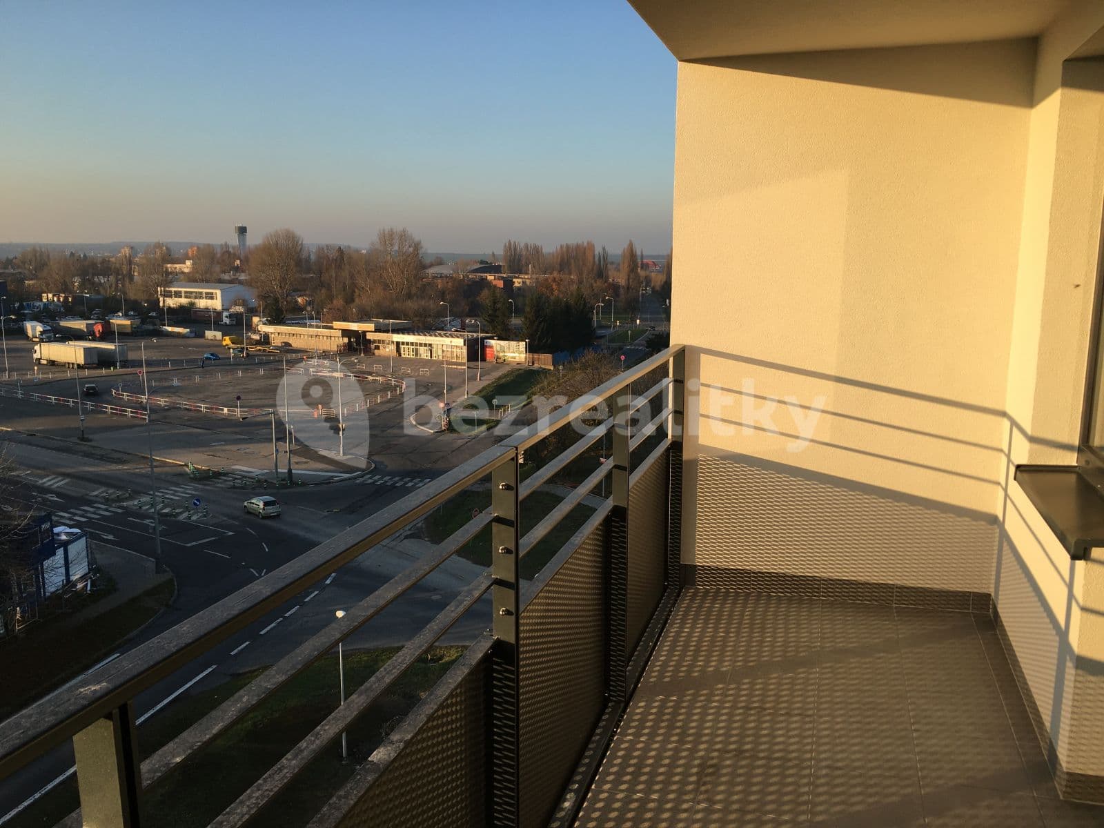 1 bedroom with open-plan kitchen flat to rent, 65 m², Škrábkových, Prague, Prague 1 bedroom with open-plan kitchen flat to rent, 65 m², Škrábkových, Prague, Prague