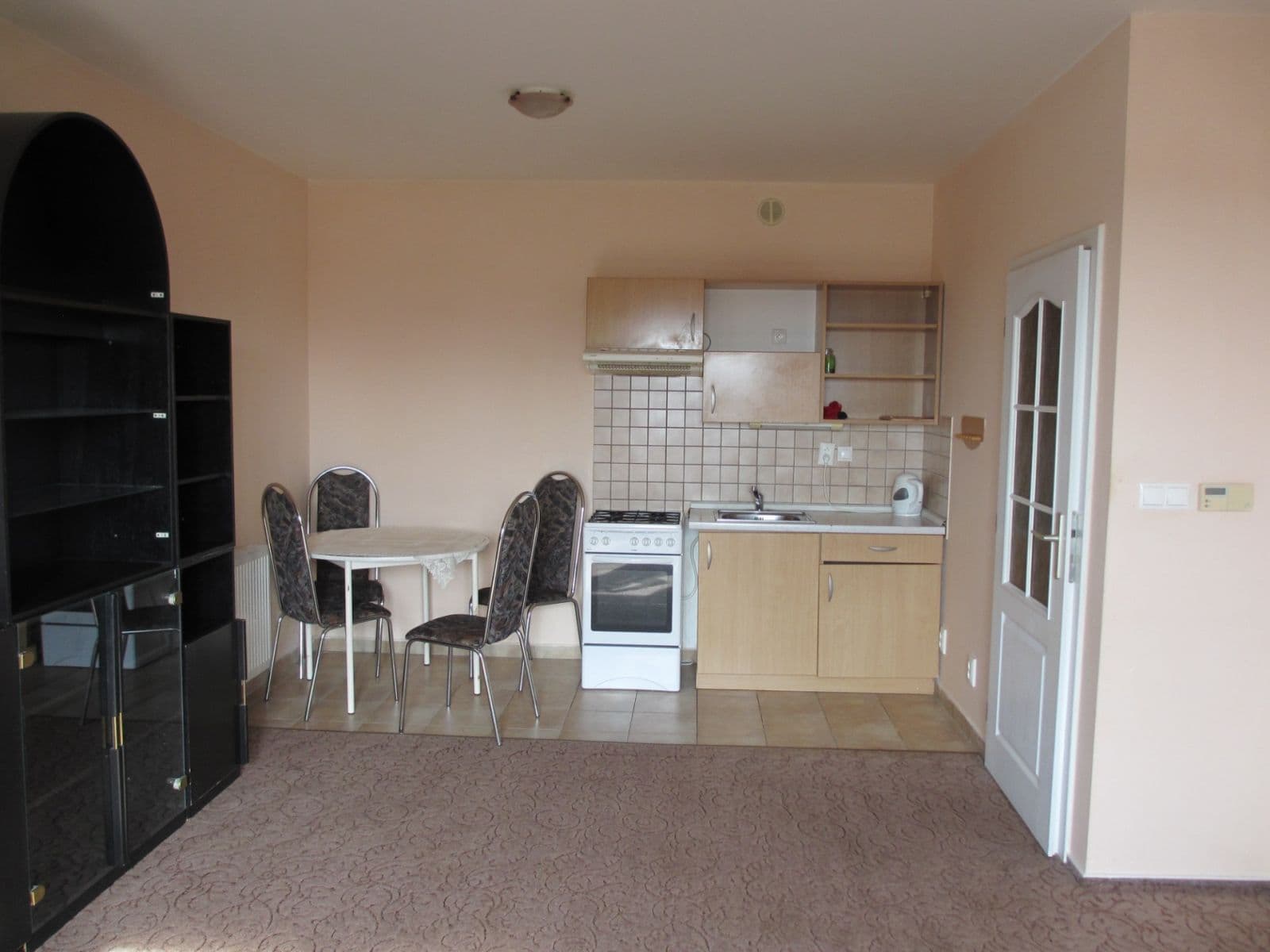 1 bedroom with open-plan kitchen flat to rent, 50 m², Kotíkovská, Plzeň, Plzeňský Region 1 bedroom with open-plan kitchen flat to rent, 50 m², Kotíkovská, Plzeň, Plzeňský Region