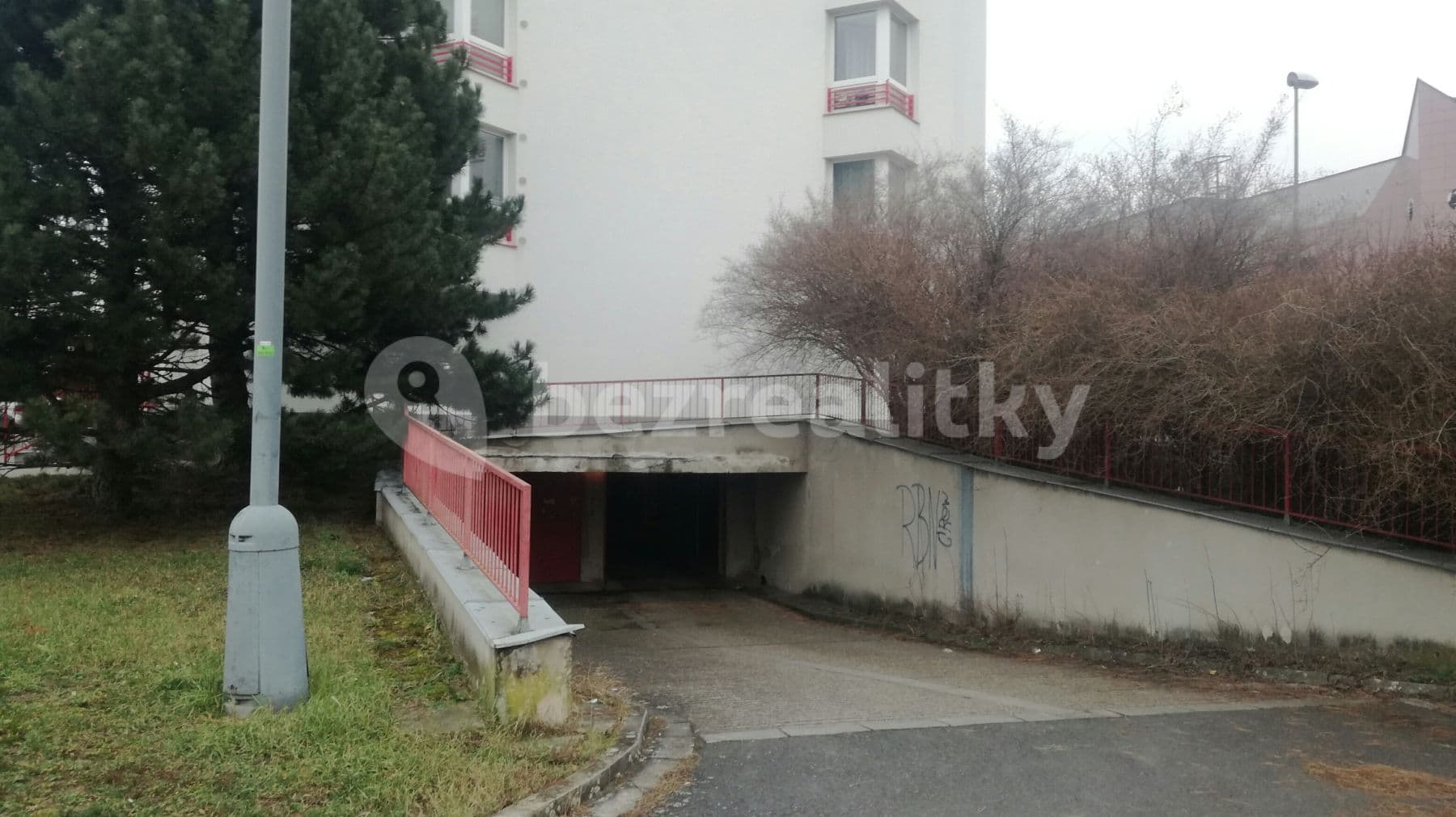 garage to rent, 17 m², Dašická, Pardubice, Pardubický Region garage to rent, 17 m², Dašická, Pardubice, Pardubický Region