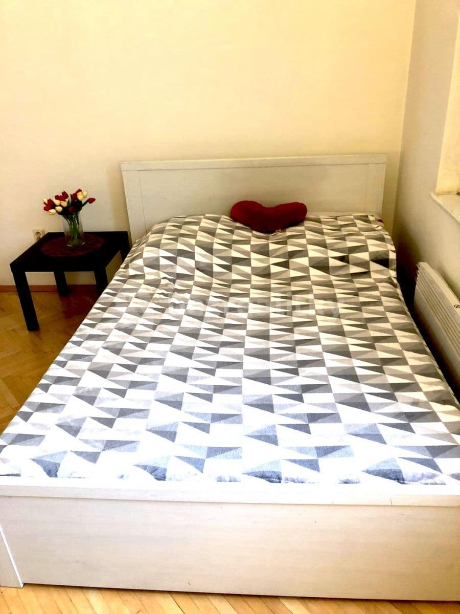 Studio flat to rent, 26 m², Slezská, Prague, Prague Studio flat to rent, 26 m², Slezská, Prague, Prague