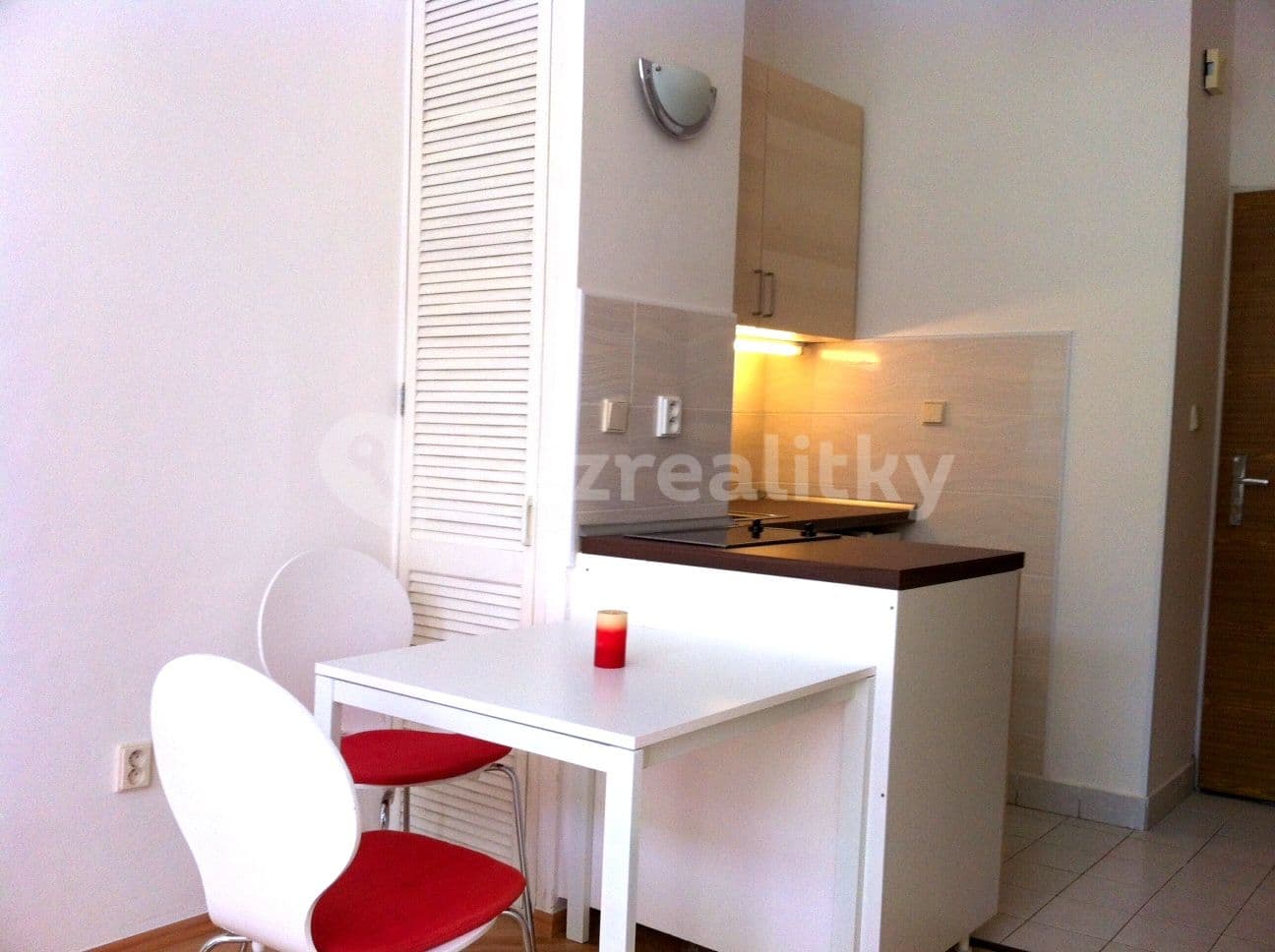 Studio flat to rent, 26 m², Slezská, Prague, Prague Studio flat to rent, 26 m², Slezská, Prague, Prague