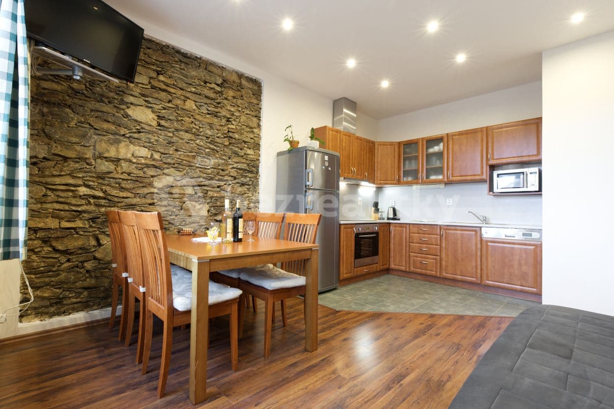 2 bedroom with open-plan kitchen flat to rent, 60 m², Náměstí, Kašperské Hory, Plzeňský Region 2 bedroom with open-plan kitchen flat to rent, 60 m², Náměstí, Kašperské Hory, Plzeňský Region