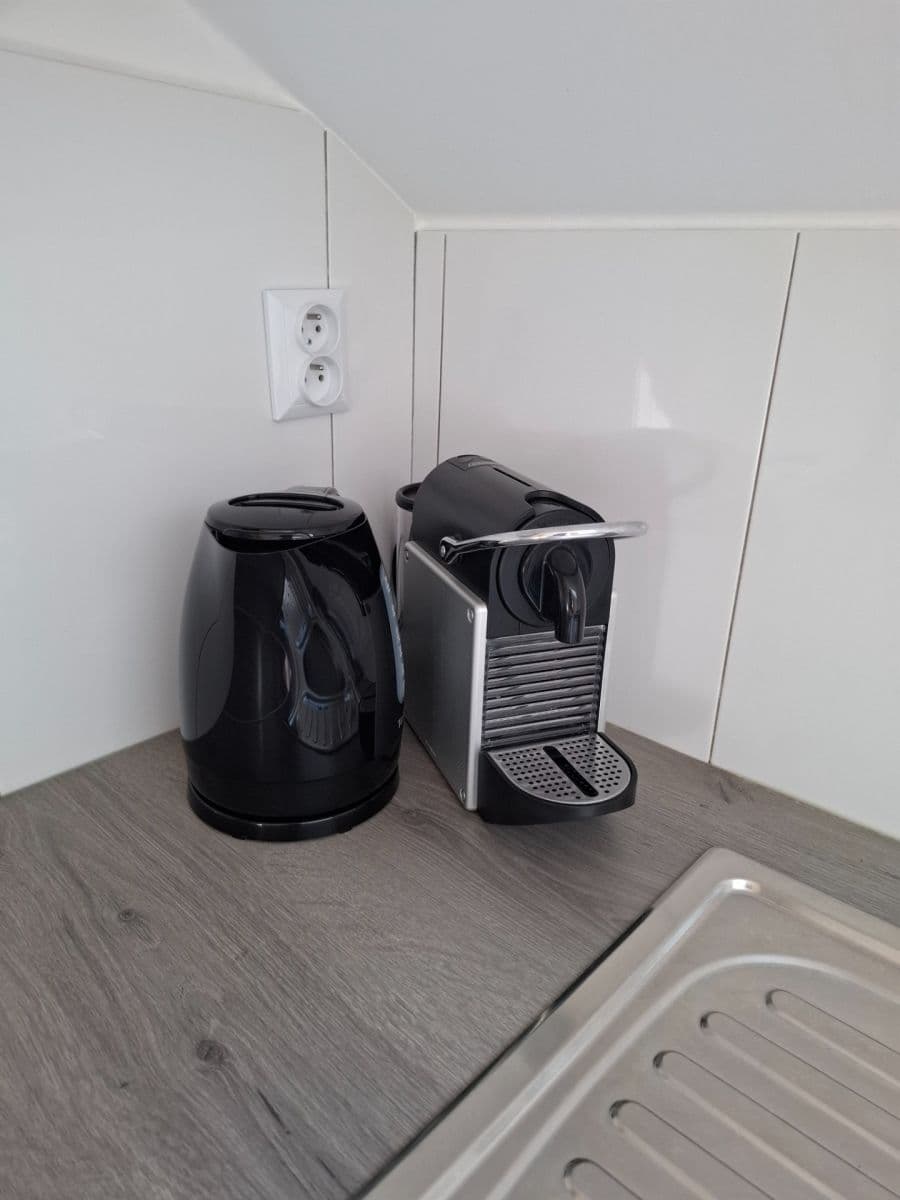 1 bedroom with open-plan kitchen flat to rent, 35 m², Na Návsi, Čestlice, Středočeský Region 1 bedroom with open-plan kitchen flat to rent, 35 m², Na Návsi, Čestlice, Středočeský Region