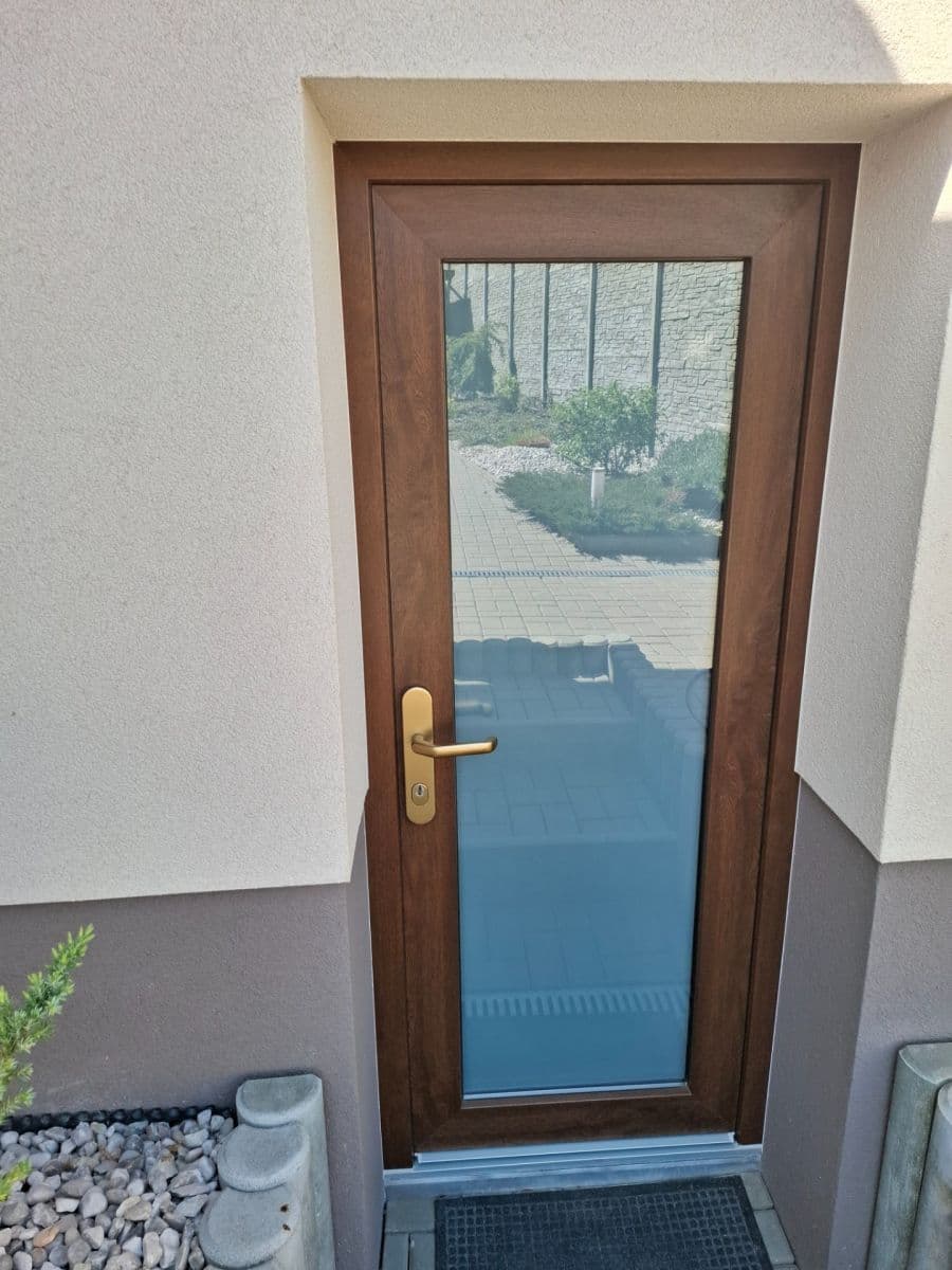 1 bedroom with open-plan kitchen flat to rent, 35 m², Na Návsi, Čestlice, Středočeský Region 1 bedroom with open-plan kitchen flat to rent, 35 m², Na Návsi, Čestlice, Středočeský Region