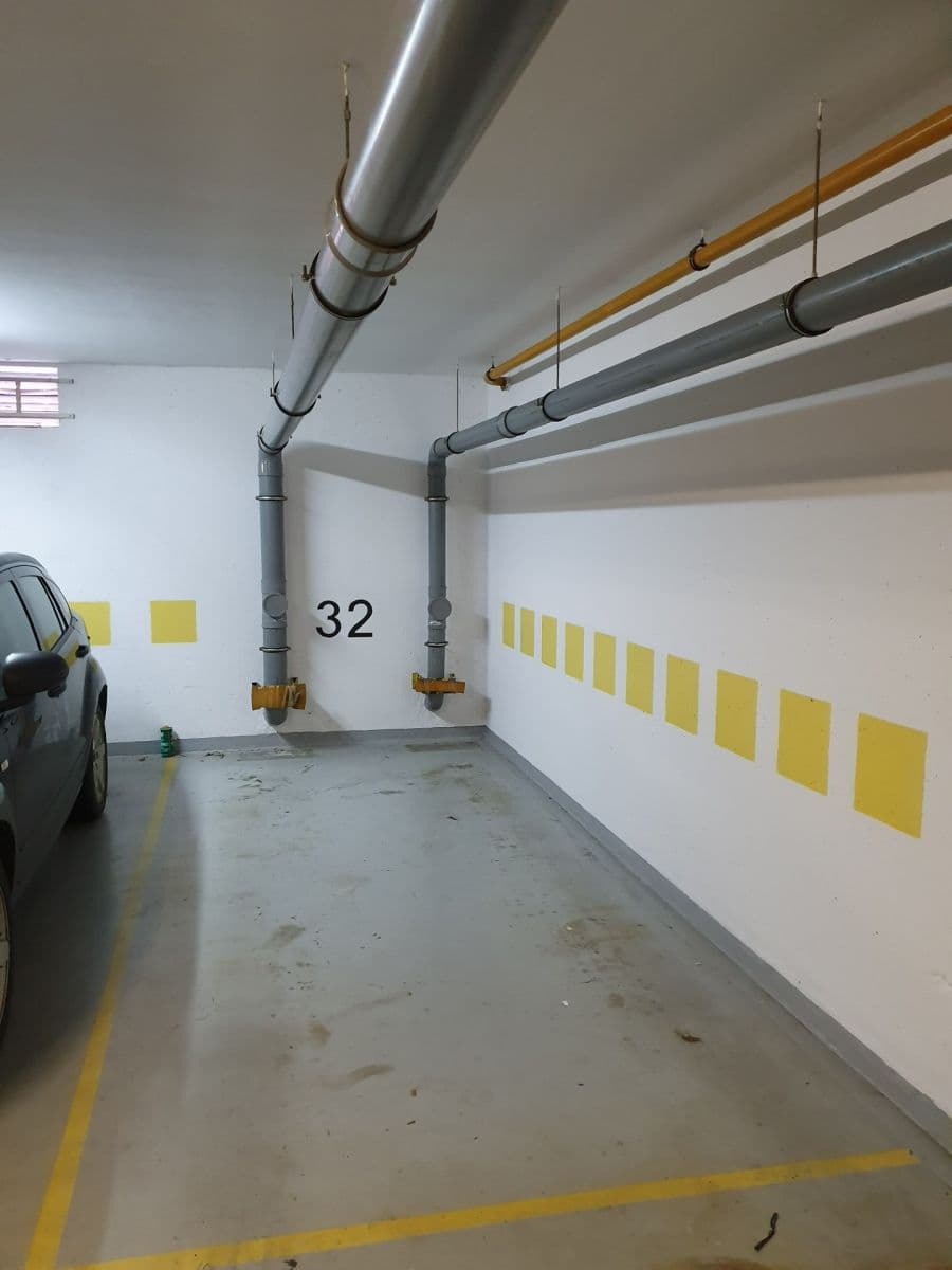 1 bedroom with open-plan kitchen flat to rent, 69 m², U Kříže, Prague, Prague 1 bedroom with open-plan kitchen flat to rent, 69 m², U Kříže, Prague, Prague