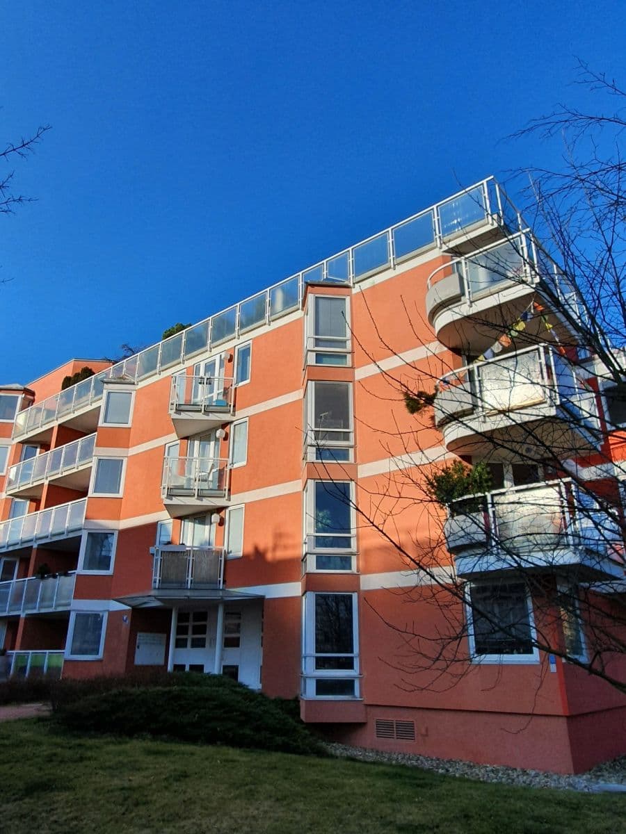 1 bedroom with open-plan kitchen flat to rent, 69 m², U Kříže, Prague, Prague 1 bedroom with open-plan kitchen flat to rent, 69 m², U Kříže, Prague, Prague