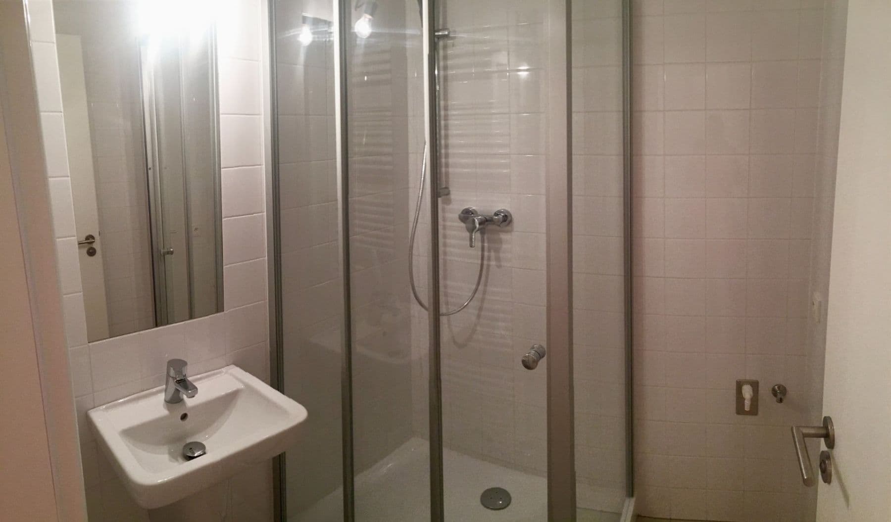 3 bedroom flat to rent, 83 m², Na Hutích, Prague, Prague 3 bedroom flat to rent, 83 m², Na Hutích, Prague, Prague