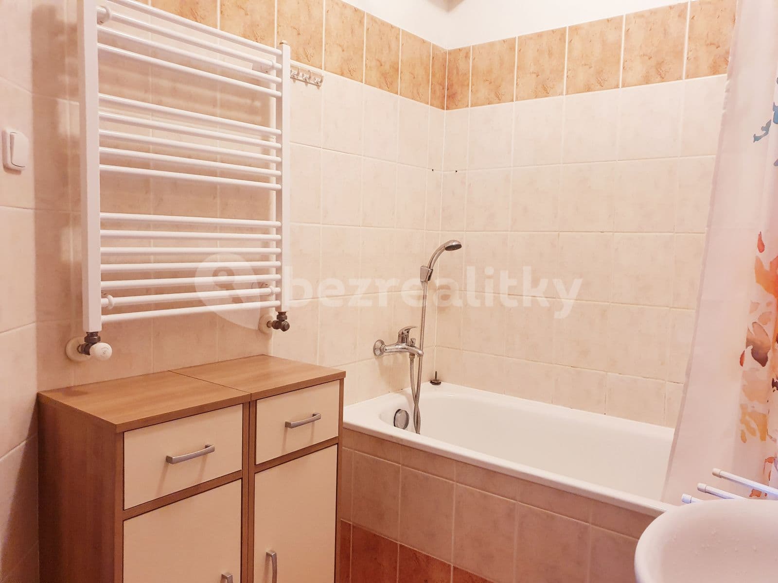 1 bedroom with open-plan kitchen flat to rent, 83 m², Bělohorská, Brno, Jihomoravský Region 1 bedroom with open-plan kitchen flat to rent, 83 m², Bělohorská, Brno, Jihomoravský Region