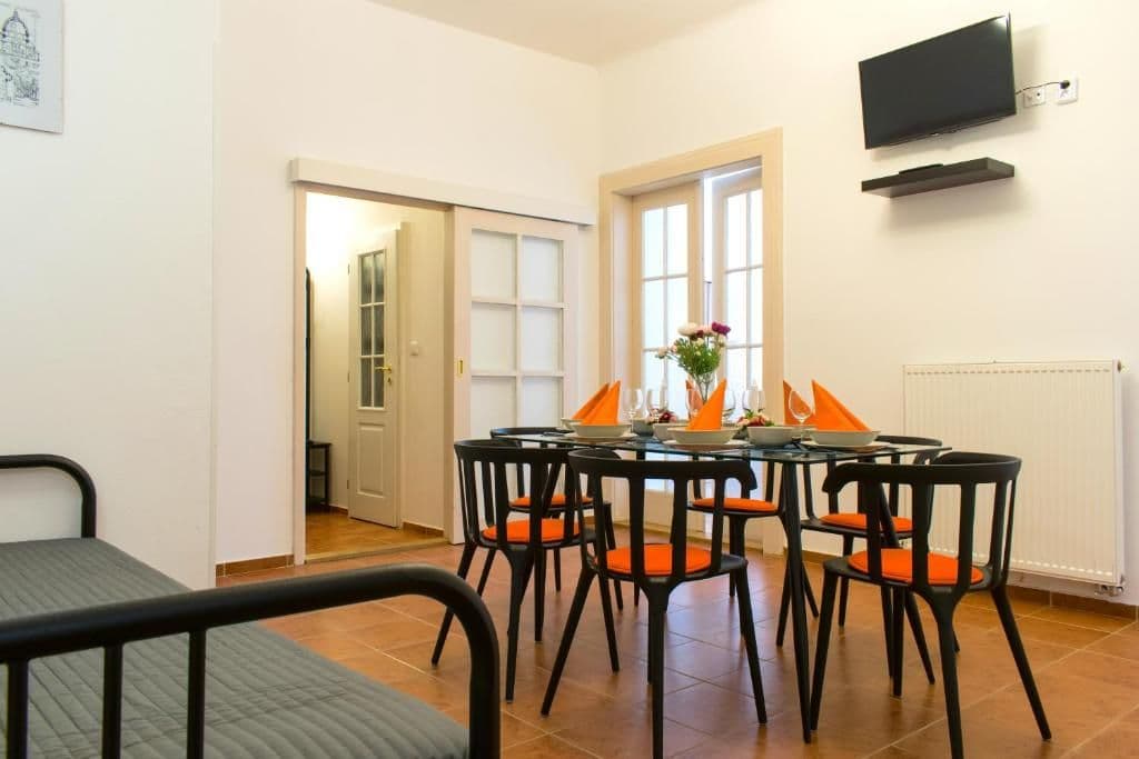 3 bedroom with open-plan kitchen flat to rent, 110 m², Krakovská, Prague, Prague 3 bedroom with open-plan kitchen flat to rent, 110 m², Krakovská, Prague, Prague