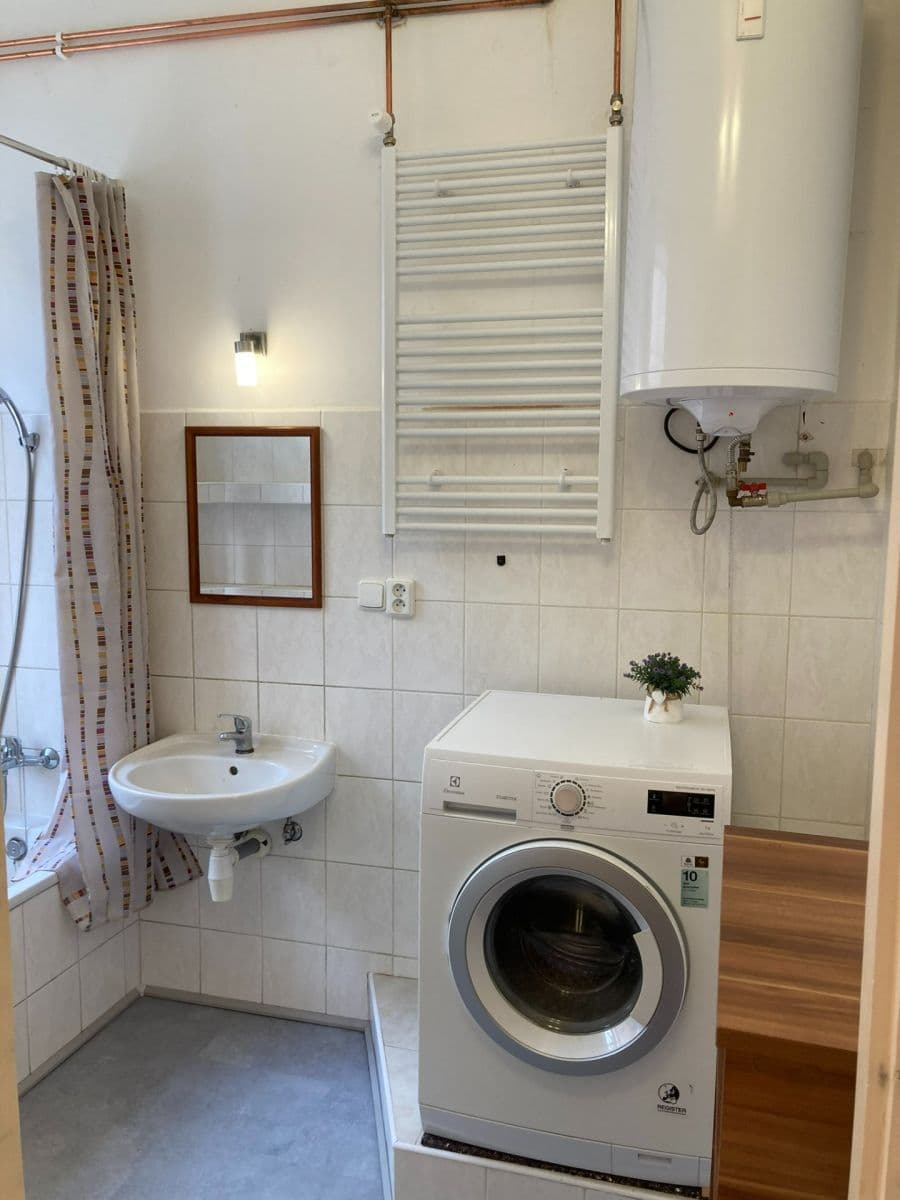 Small studio flat to rent, 35 m², Emilie Floriánové, Jablonec nad Nisou, Liberecký Region Small studio flat to rent, 35 m², Emilie Floriánové, Jablonec nad Nisou, Liberecký Region