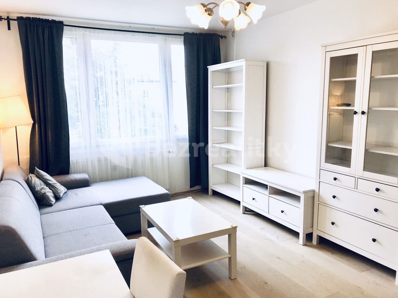 1 bedroom with open-plan kitchen flat to rent, 42 m², Křenická, Prague, Prague 1 bedroom with open-plan kitchen flat to rent, 42 m², Křenická, Prague, Prague