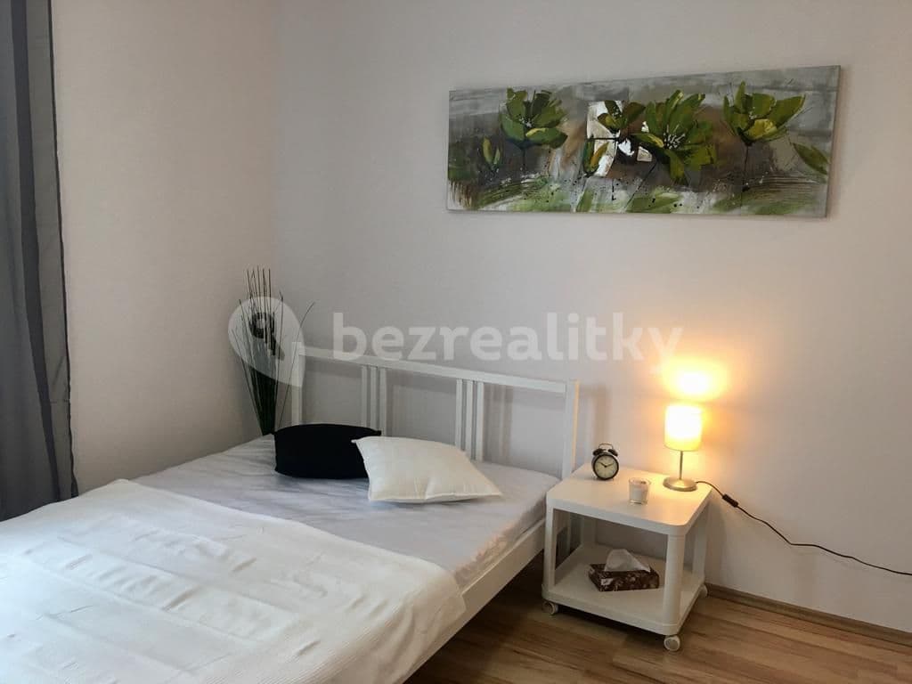 Studio flat to rent, 30 m², Za černým mostem, Prague, Prague Studio flat to rent, 30 m², Za černým mostem, Prague, Prague