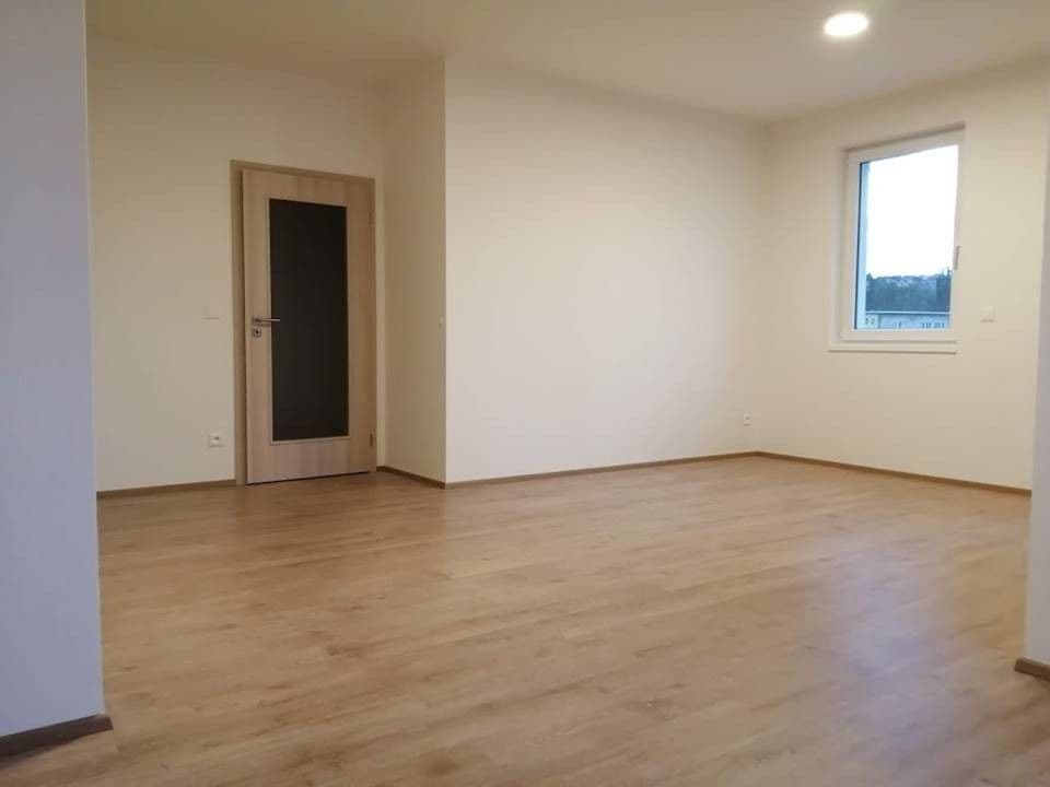 1 bedroom with open-plan kitchen flat to rent, 59 m², Svatošových, Prague, Prague 1 bedroom with open-plan kitchen flat to rent, 59 m², Svatošových, Prague, Prague