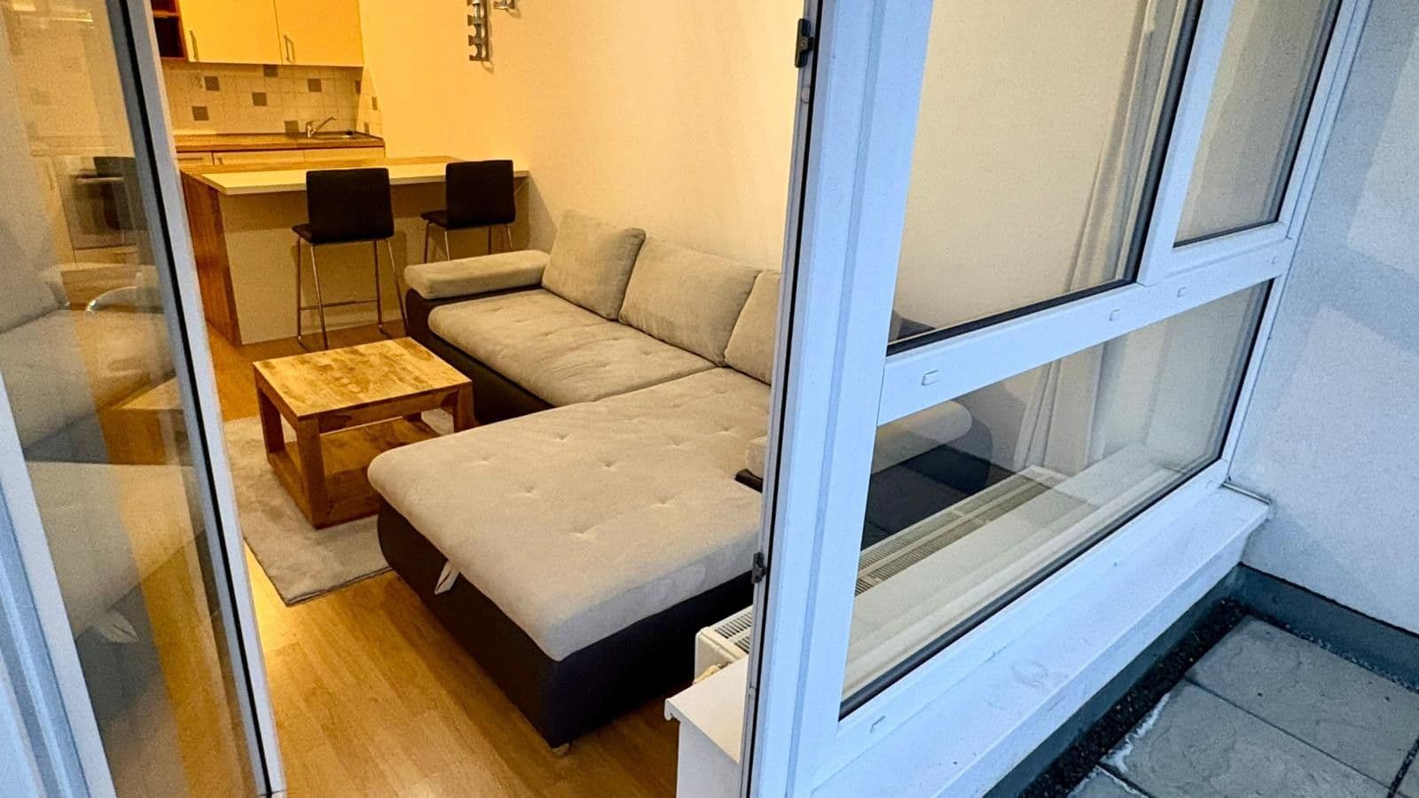 1 bedroom with open-plan kitchen flat to rent, 54 m², Pod Harfou, Prague, Prague 1 bedroom with open-plan kitchen flat to rent, 54 m², Pod Harfou, Prague, Prague