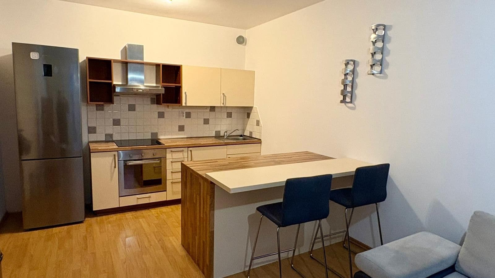 1 bedroom with open-plan kitchen flat to rent, 54 m², Pod Harfou, Prague, Prague 1 bedroom with open-plan kitchen flat to rent, 54 m², Pod Harfou, Prague, Prague