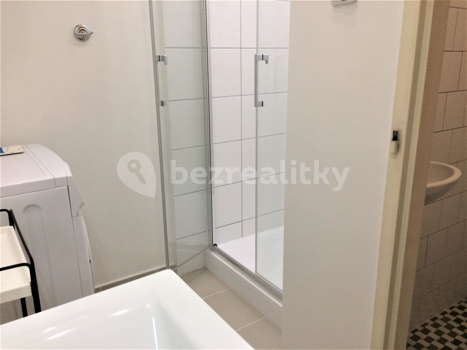 Small studio flat to rent, 25 m², Biskupcova, Prague, Prague Small studio flat to rent, 25 m², Biskupcova, Prague, Prague